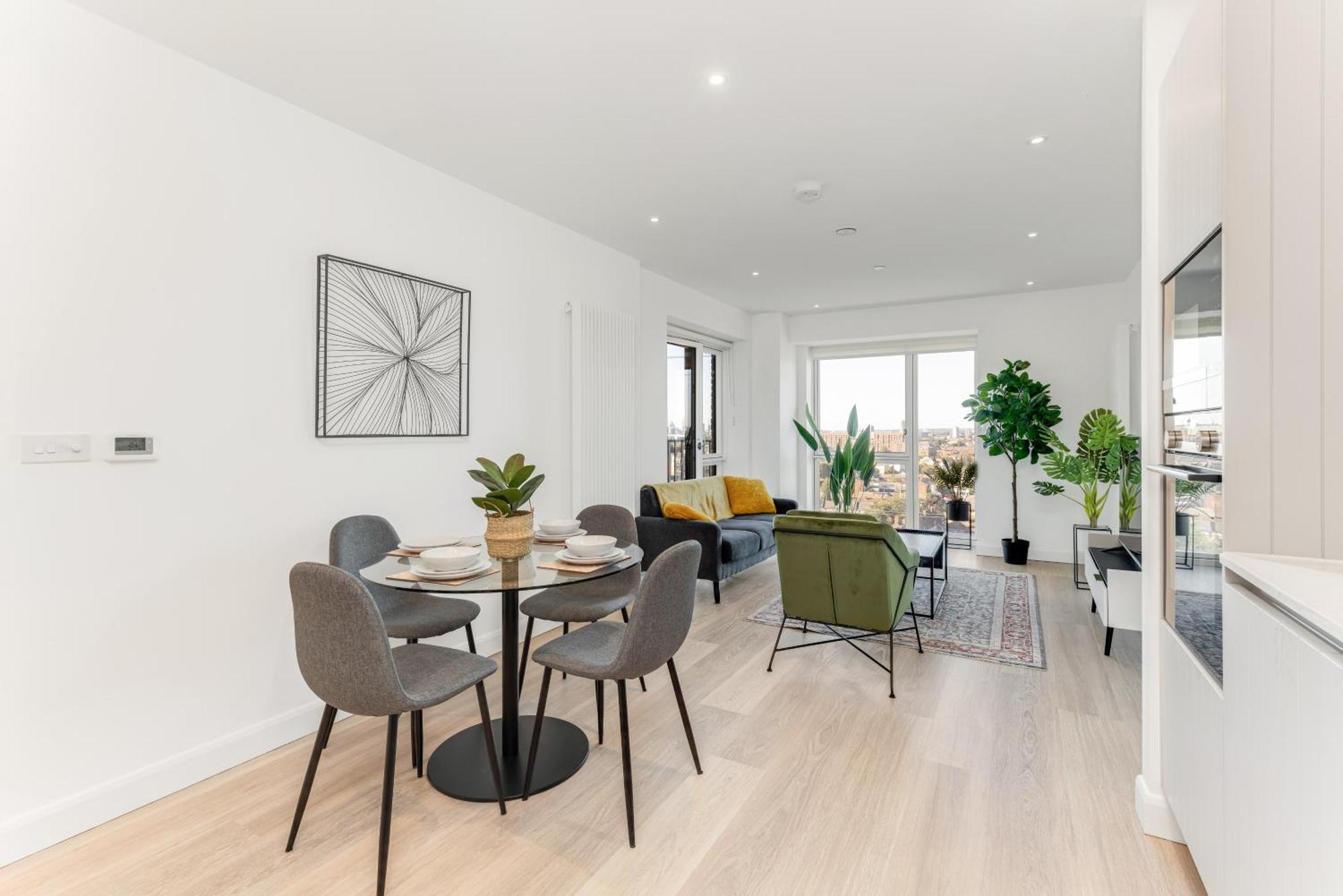 Urban Luxe Retreat Apartment London Bagian luar foto