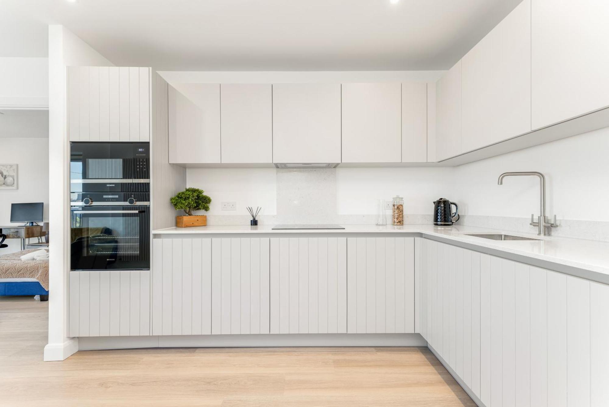 Urban Luxe Retreat Apartment London Bagian luar foto