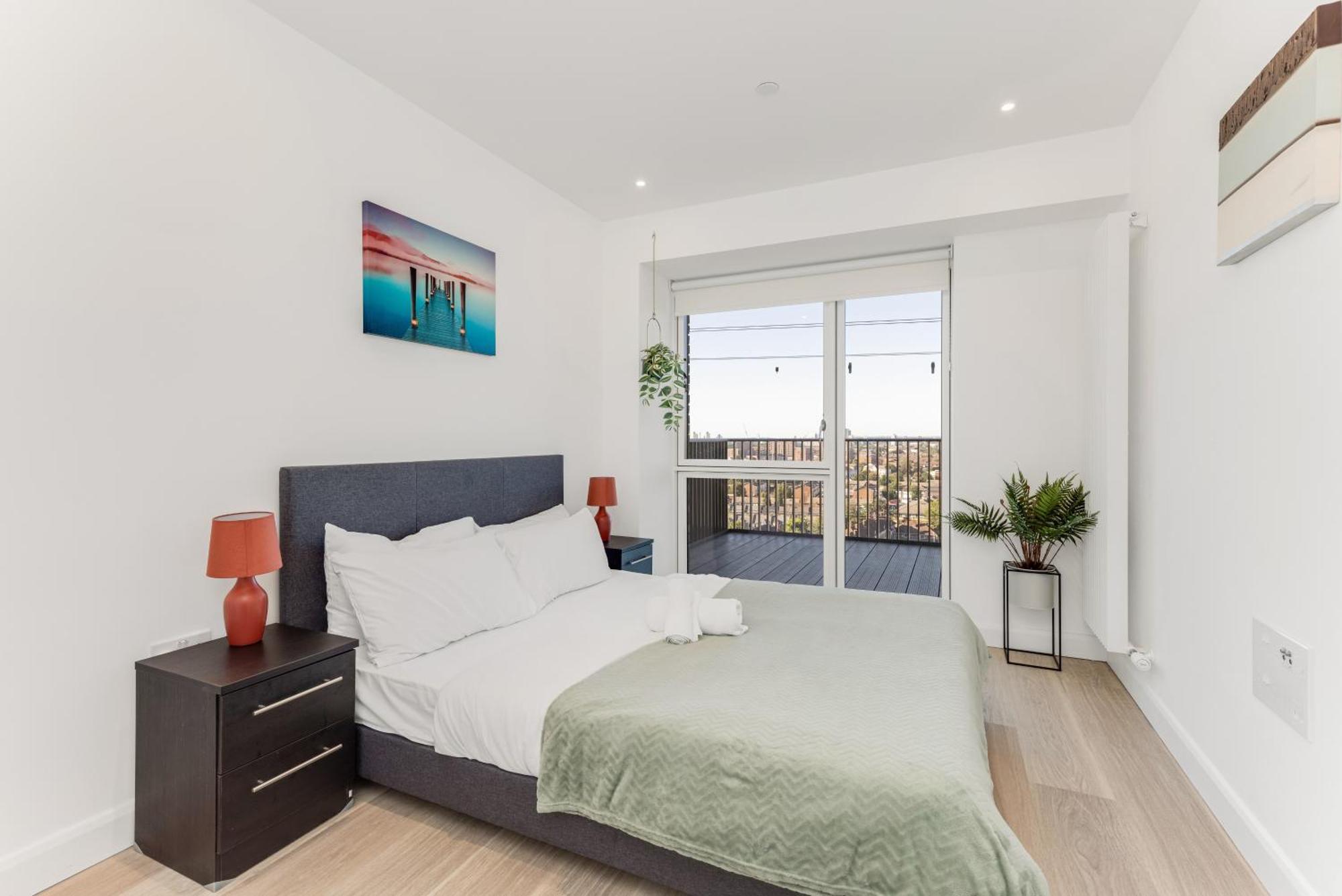 Urban Luxe Retreat Apartment London Bagian luar foto