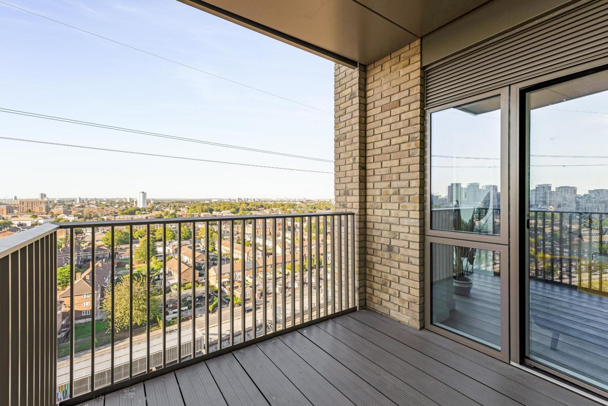 Urban Luxe Retreat Apartment London Bagian luar foto